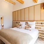 Lou Hotel 4*